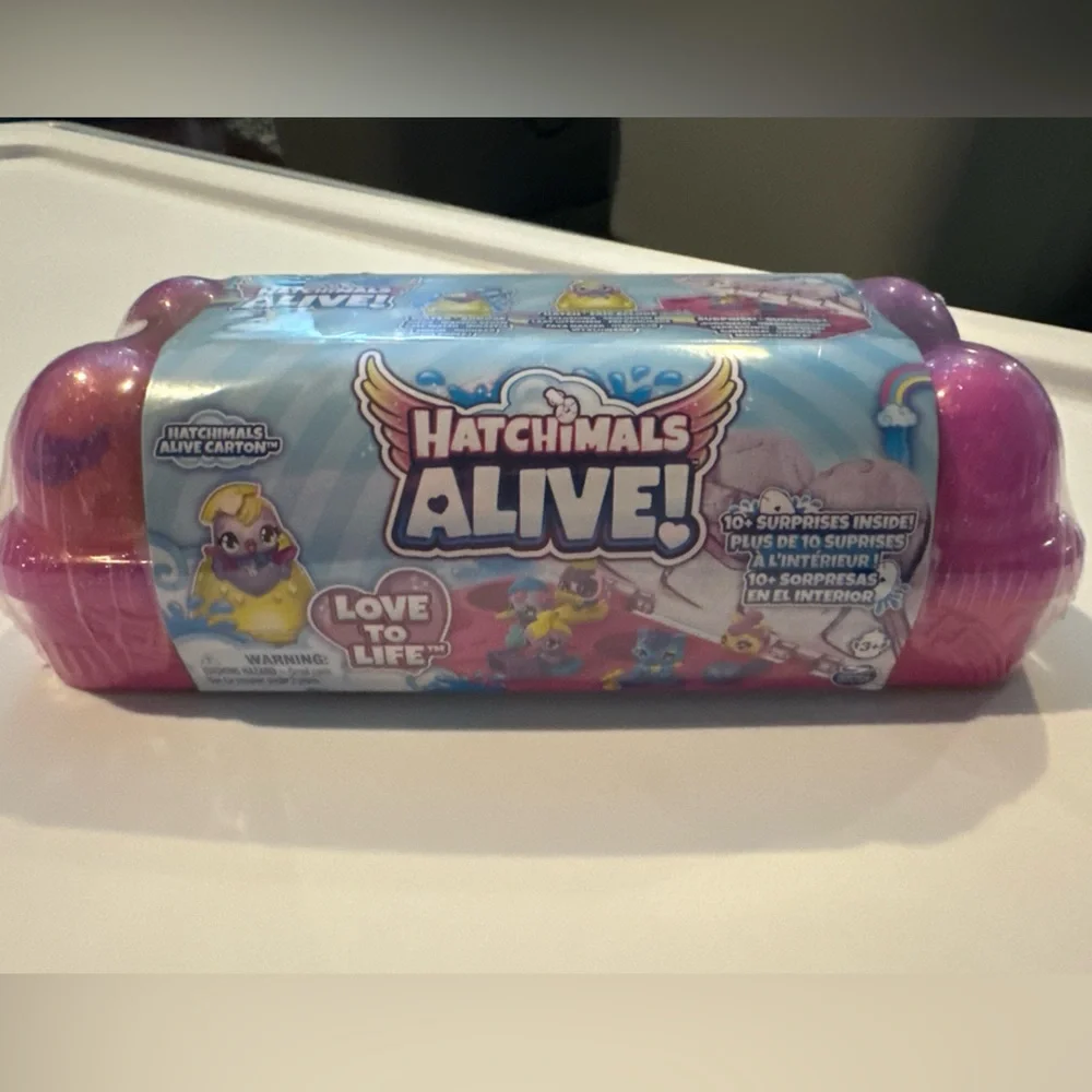 Hatchimals ALIVE, 12 Pack Egg Carton NEW 10+ Surprises - Picture 1 of 11